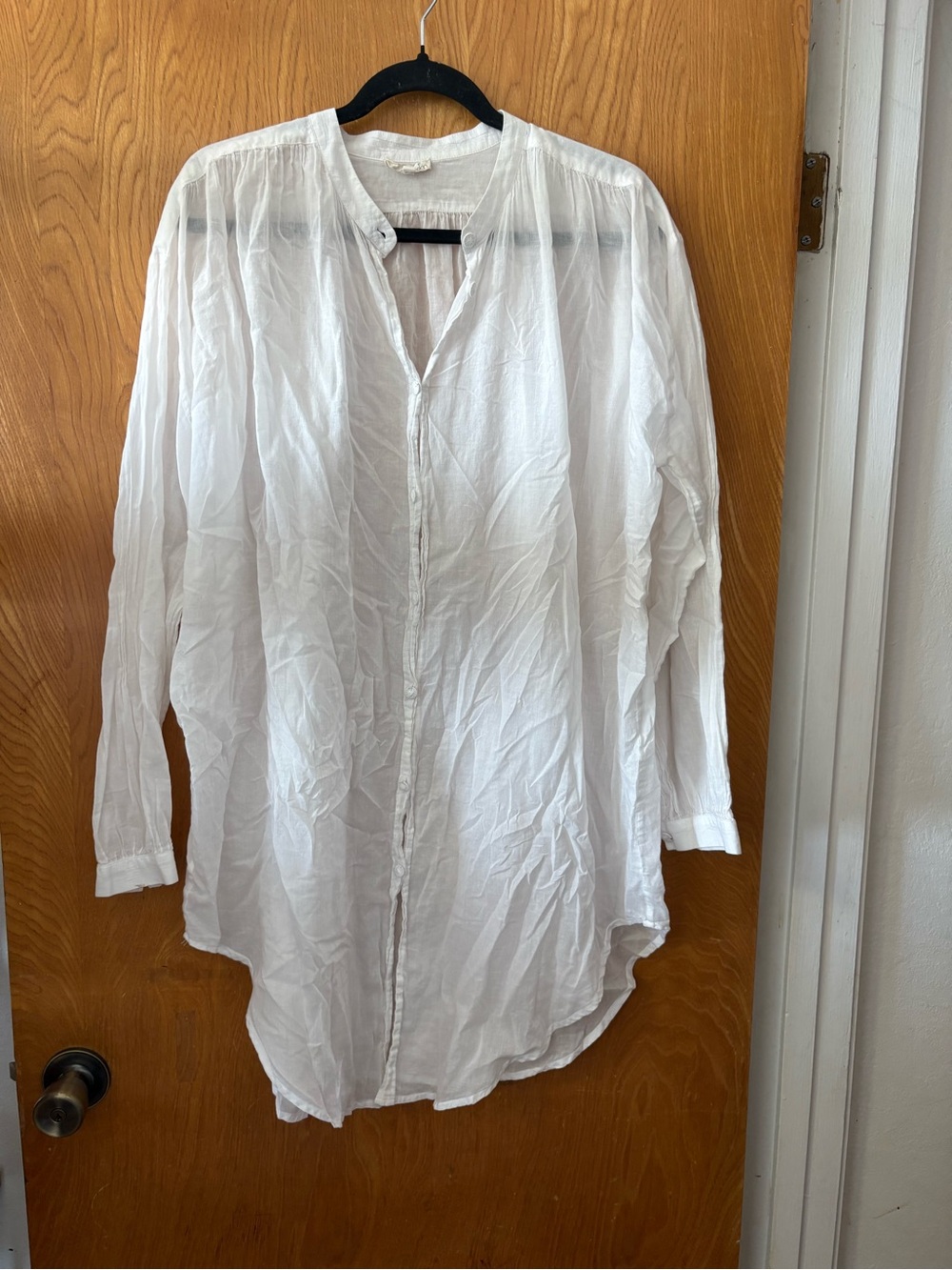 Skin Lightweight sheer White Button-Front Shirt blouse Size 1 Medium